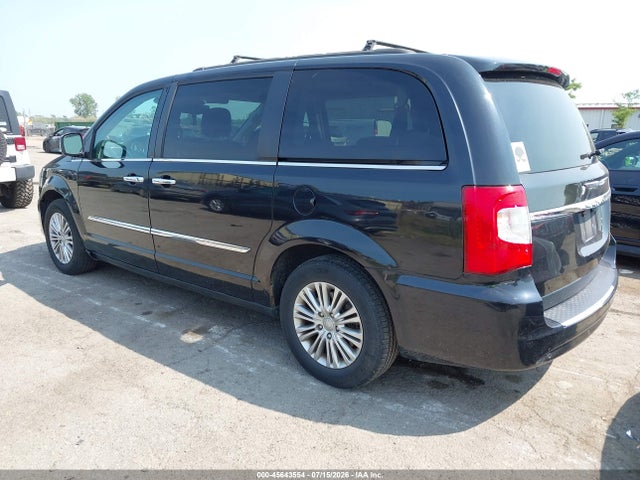 2015 Chrysler Town & Country Touring-l მანქანა იყიდება აუქციონზე, vin: 2C4RC1CG0FR697309, აუქციონის ნომერი: 45643554