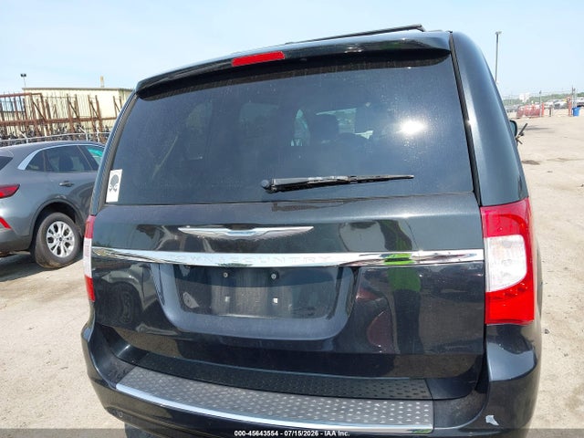 2015 Chrysler Town & Country Touring-l მანქანა იყიდება აუქციონზე, vin: 2C4RC1CG0FR697309, აუქციონის ნომერი: 45643554