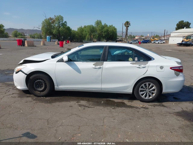 Toyota CAMRY LE 2015 4T4BF1FK9FR508251 Image 14