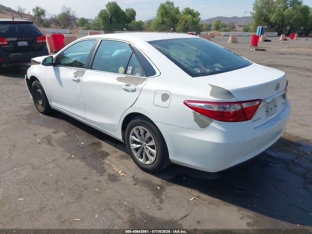 Toyota CAMRY LE 2015 4T4BF1FK9FR508251 Image 3
