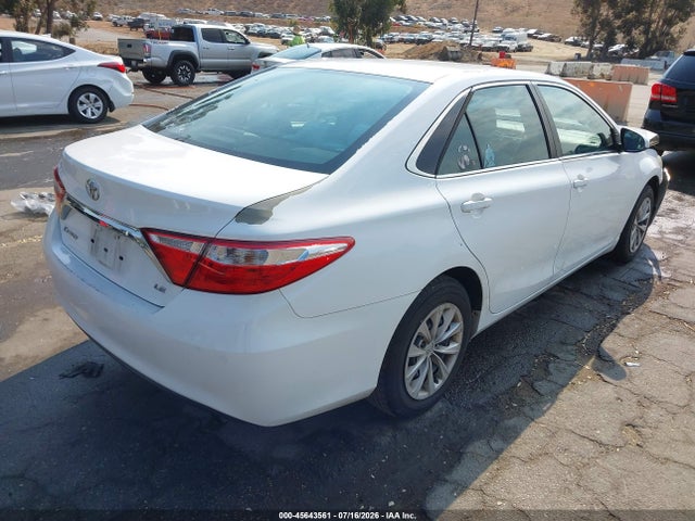 Toyota CAMRY LE 2015 4T4BF1FK9FR508251 Image 4