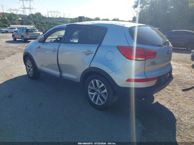 KIA Sportage Lx 2015 KNDPB3AC3F7781955 Image 3