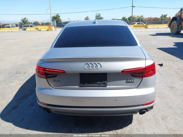 Audi A4 2.0t Premium/2.0t Tech Premium 2018 WAUENAF48JA073701 Image 16