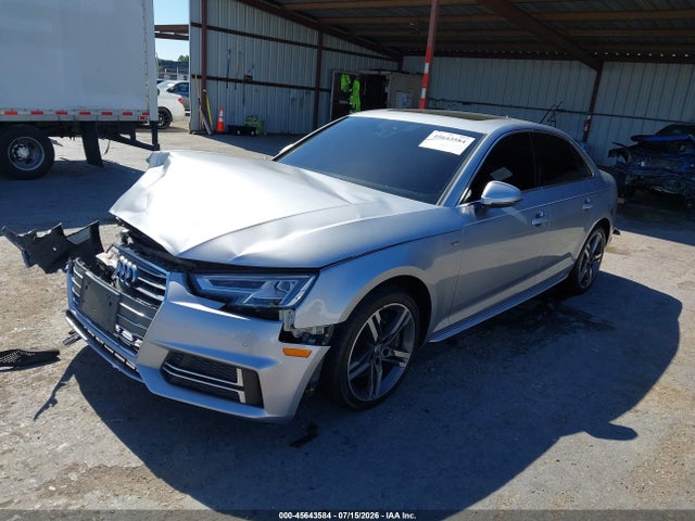 Audi A4 2.0t Premium/2.0t Tech Premium 2018 WAUENAF48JA073701 Image 2