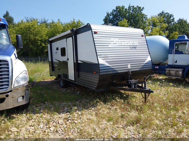 2019 4YDT18B17KS370767 головне зображення