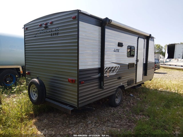 Keystone Zinger 2019 4YDT18B17KS370767 Image 4