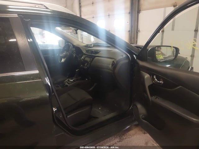 45643659 :رقم المزاد ، 5N1AT2MV9LC717797 vin ، 2020 Nissan Rogue Sv Intelligent Awd مزاد بيع