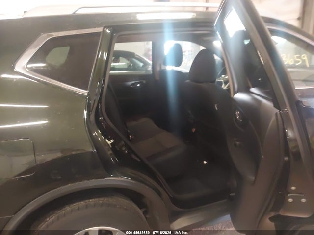 45643659 :رقم المزاد ، 5N1AT2MV9LC717797 vin ، 2020 Nissan Rogue Sv Intelligent Awd مزاد بيع