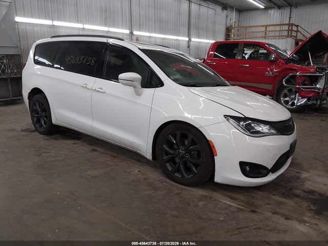 Aukcja sprzedaży 2018 Chrysler Pacifica Limited, vin: 2C4RC1GGXJR183177, numer aukcji: 45643738