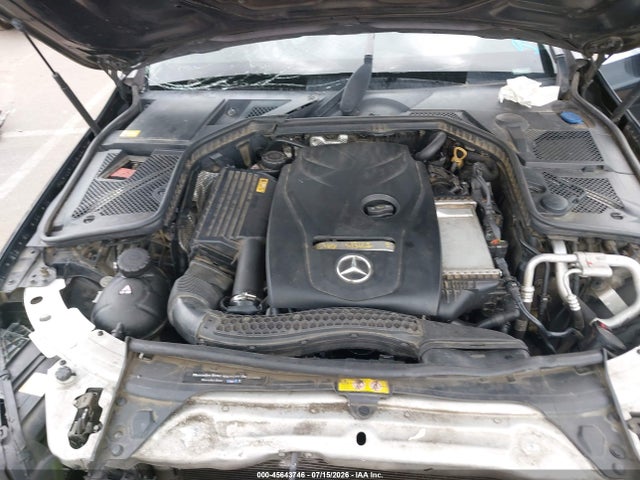 45643746 :رقم المزاد ، 55SWF4JBXFU073143 vin ، 2015 Mercedes-benz C 300 مزاد بيع