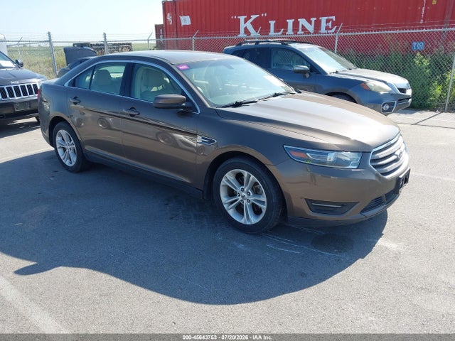 2015 1FAHP2E86FG207619 головне зображення