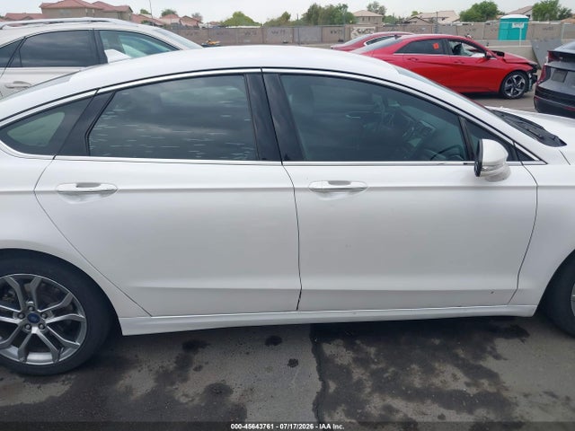 3FA6P0CD7KR146490 Ford FUSION SEL