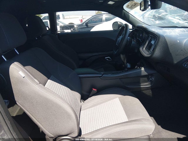 Продажа на аукционе авто 2023 Dodge Challenger Sxt, vin: 2C3CDZAG2PH573977, номер лота: 45643793