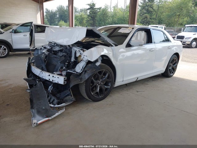 Chrysler 300 S 2022 2C3CCABG0NH167566 Image 2