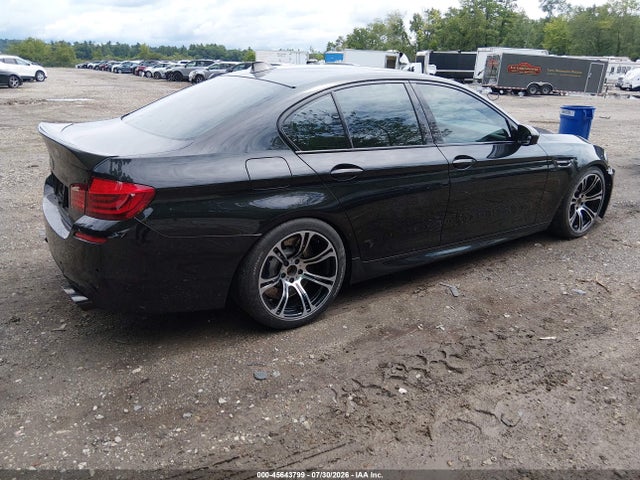 2013 Bmw M5 მანქანა იყიდება აუქციონზე, vin: WBSFV9C53DC773274, აუქციონის ნომერი: 45643799