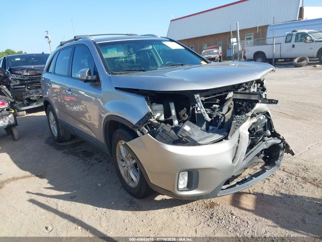 45643810 :رقم المزاد ، 5XYKT3A67EG447947 vin ، 2014 Kia Sorento Lx مزاد بيع