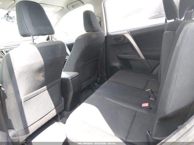 45643840 :رقم المزاد ، JTMZFREV7FJ032087 vin ، 2015 Toyota Rav4 Le مزاد بيع
