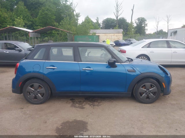 Продажа на аукционе авто 2023 Mini Hardtop Cooper, vin: WMW33DK00P2T28121, номер лота: 45643846