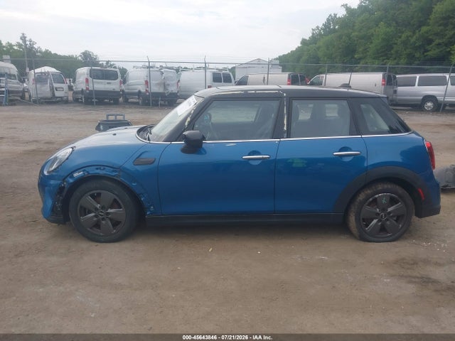 Продажа на аукционе авто 2023 Mini Hardtop Cooper, vin: WMW33DK00P2T28121, номер лота: 45643846