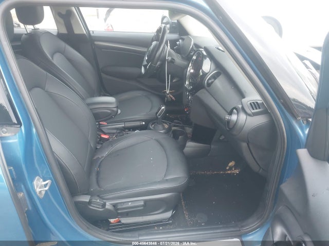 Продажа на аукционе авто 2023 Mini Hardtop Cooper, vin: WMW33DK00P2T28121, номер лота: 45643846