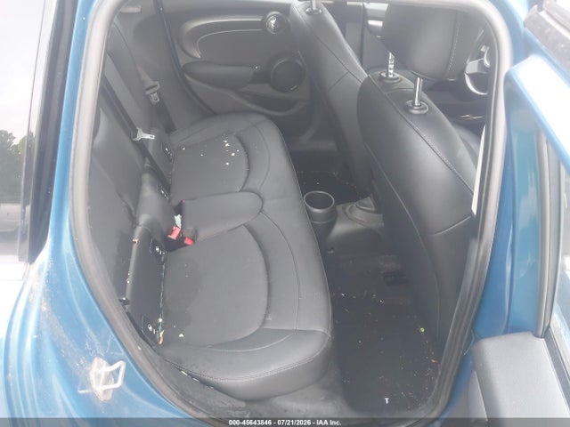 Продажа на аукционе авто 2023 Mini Hardtop Cooper, vin: WMW33DK00P2T28121, номер лота: 45643846