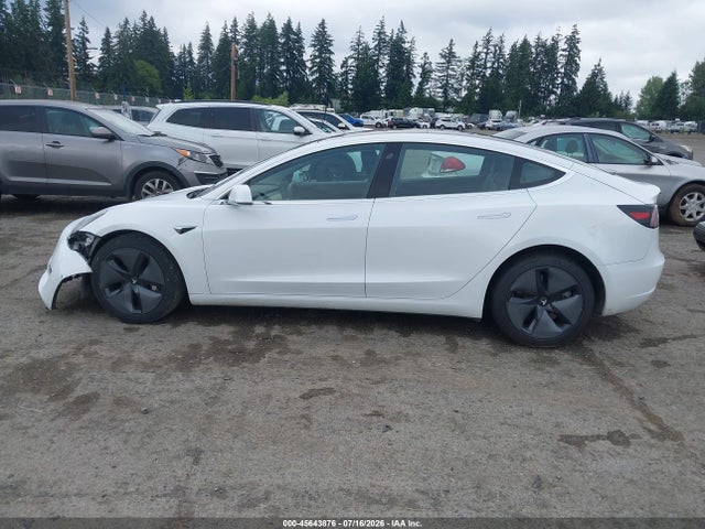 Tesla Model 3 Long Range/performance 2018 5YJ3E1EB6JF085377 Image 19