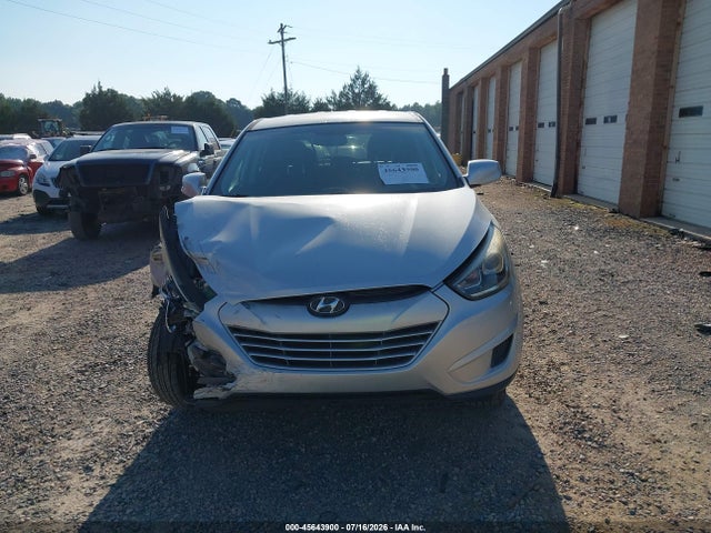 45643900 :رقم المزاد ، KM8JT3AF2FU024121 vin ، 2015 Hyundai Tucson Gls مزاد بيع