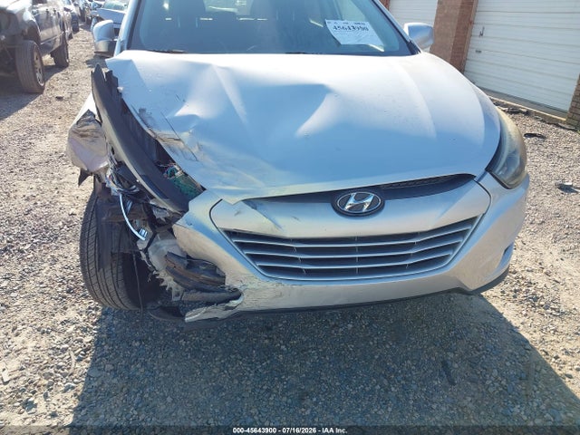 45643900 :رقم المزاد ، KM8JT3AF2FU024121 vin ، 2015 Hyundai Tucson Gls مزاد بيع