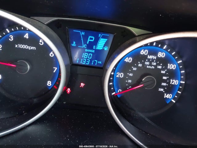 45643900 :رقم المزاد ، KM8JT3AF2FU024121 vin ، 2015 Hyundai Tucson Gls مزاد بيع