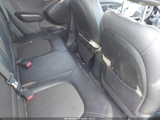 45643900 :رقم المزاد ، KM8JT3AF2FU024121 vin ، 2015 Hyundai Tucson Gls مزاد بيع
