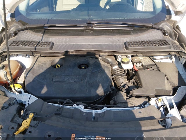 1FMCU0J95HUA50827 Ford Escape Titanium