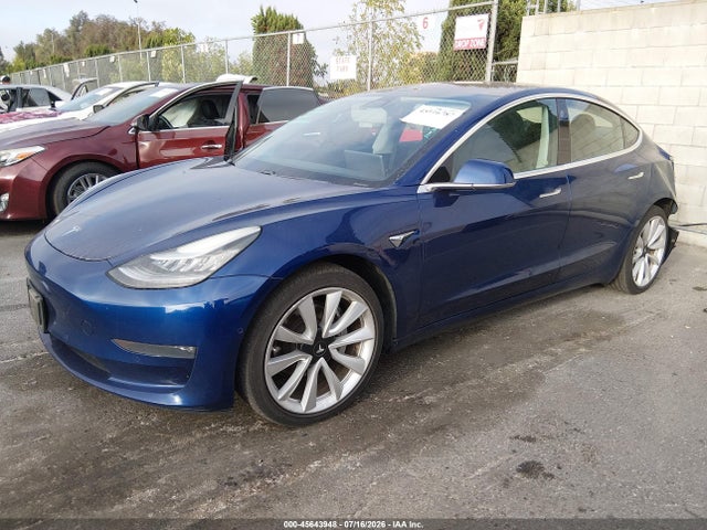 Tesla Model 3 Long Range/performance 2018 5YJ3E1EB3JF146393 Image 2