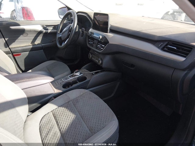 45643962 :رقم المزاد ، 1FMCU9G62NUB23990 vin ، 2022 Ford Escape Se مزاد بيع