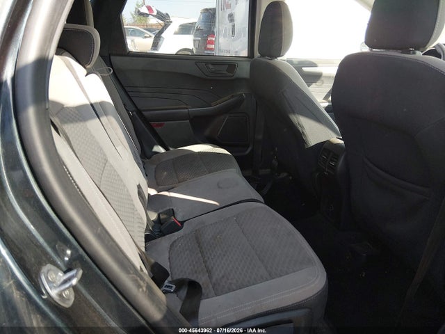 45643962 :رقم المزاد ، 1FMCU9G62NUB23990 vin ، 2022 Ford Escape Se مزاد بيع