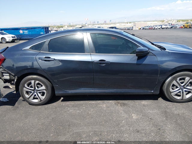 Honda Civic Lx 2018 2HGFC2F53JH565454 Image 13