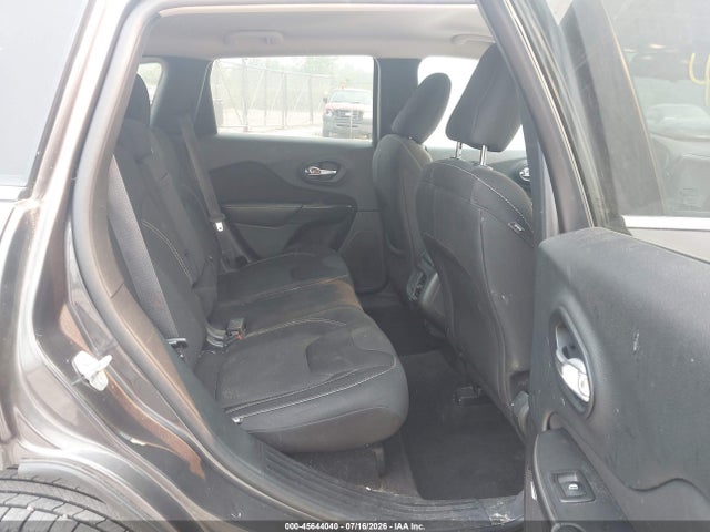 2015 Jeep Cherokee Latitude მანქანა იყიდება აუქციონზე, vin: 1C4PJMCSXFW565619, აუქციონის ნომერი: 45644040