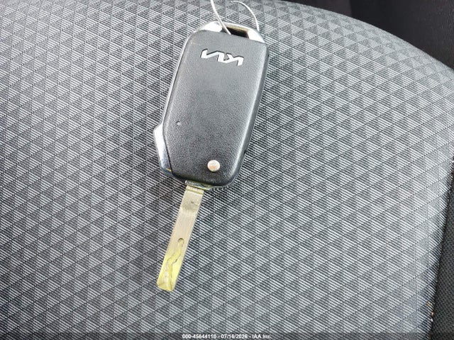 45644110 :رقم المزاد ، KNDJ23AUXP7881227 vin ، 2023 Kia Soul Lx مزاد بيع