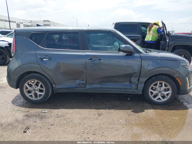 45644110 :رقم المزاد ، KNDJ23AUXP7881227 vin ، 2023 Kia Soul Lx مزاد بيع