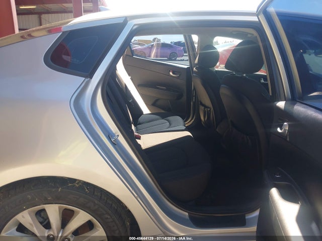 KIA Optima Lx 2016 5XXGT4L32GG066206 Image 8
