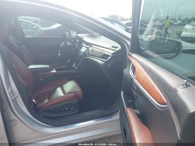 45644159 :رقم المزاد ، 2G61M5S36F9206292 vin ، 2015 Cadillac Xts Luxury مزاد بيع
