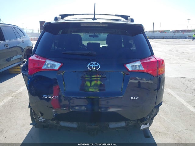 2T3WFREV0FW161373 Toyota Rav4 Xle