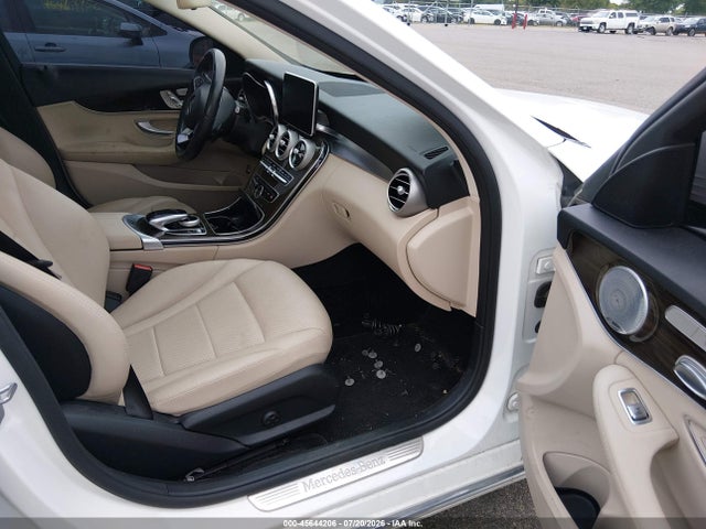2017 Mercedes-benz C 300 4matic მანქანა იყიდება აუქციონზე, vin: WDDWF4KB8HR282254, აუქციონის ნომერი: 45644206