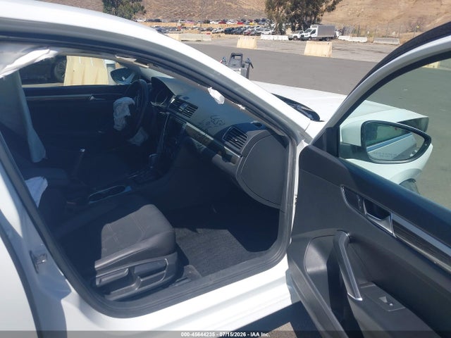 Aukcja sprzedaży 2018 Volkswagen Passat 2.0t Se, vin: 1VWBA7A37JC026597, numer aukcji: 45644235