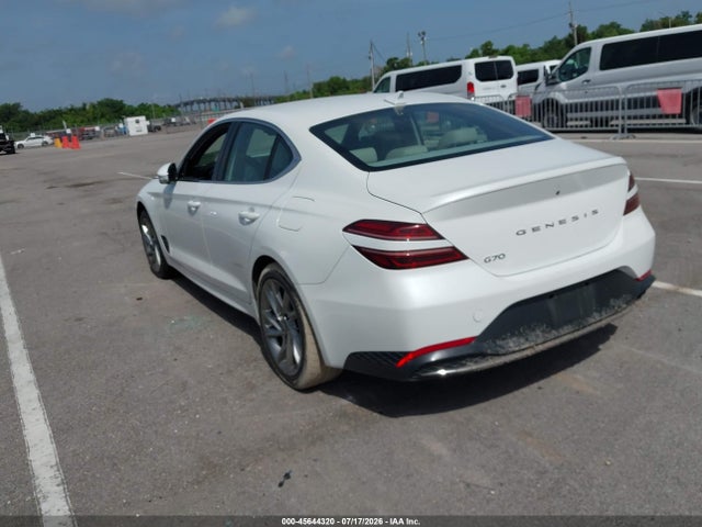 Genesis G70 2.0t Rwd 2022 KMTG34TA6NU094999 Image 3