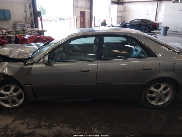 45644341 :رقم المزاد ، JT8BF28G910333141 vin ، 2001 Lexus Es 300 مزاد بيع