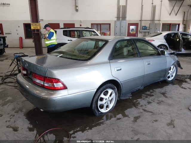 45644341 :رقم المزاد ، JT8BF28G910333141 vin ، 2001 Lexus Es 300 مزاد بيع
