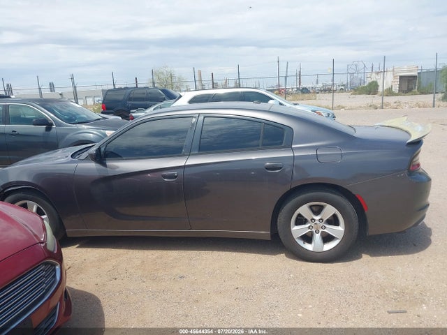 Продаж на аукціоні авто 2015 Dodge Charger Se, vin: 2C3CDXBG4FH752457, номер лоту: 45644354