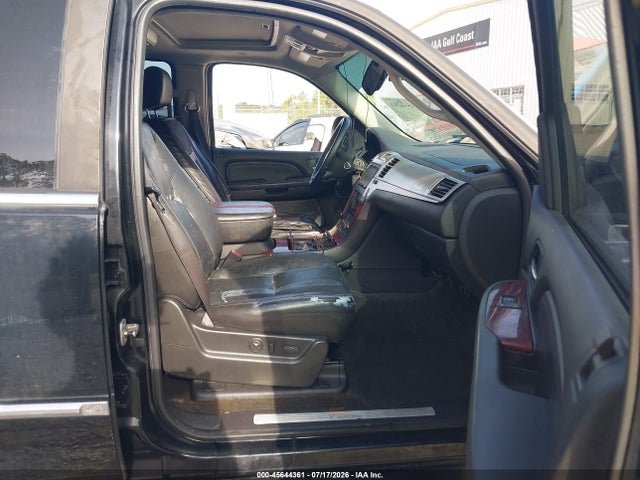 2007 Cadillac Escalade მანქანა იყიდება აუქციონზე, vin: 1GYFK63897R194939, აუქციონის ნომერი: 45644361
