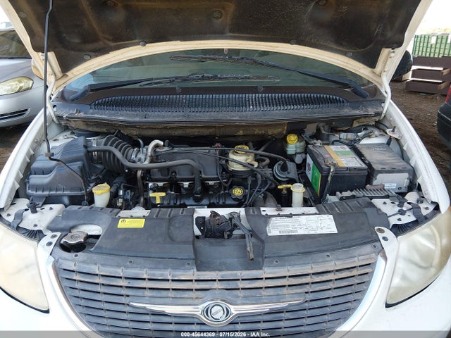 45644369 :رقم المزاد ، 2C8GP64L52R533230 vin ، 2002 Chrysler Town & Country Limited مزاد بيع