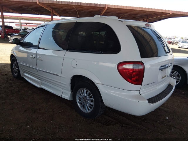 45644369 :رقم المزاد ، 2C8GP64L52R533230 vin ، 2002 Chrysler Town & Country Limited مزاد بيع